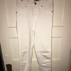 White skinny jeans